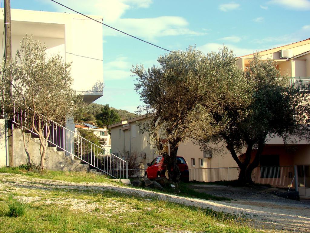 Apartment Luka Tucepi Exterior photo
